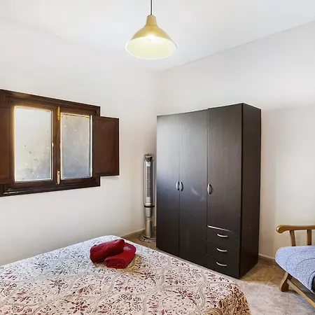 Villa Villa Palomino - Sleeps 4 - Parking - Pet Friendly Galdar
