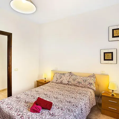 Villa Villa Palomino - Sleeps 4 - Parking - Pet Friendly