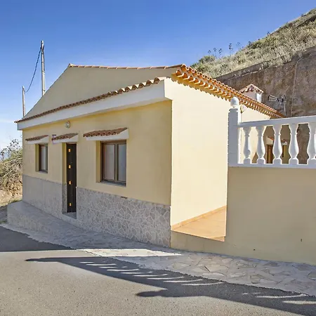 Villa Villa Palomino - Sleeps 4 - Parking - Pet Friendly Galdar