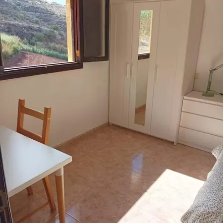 Palomino - Sleeps 6 - Parking - Pet Friendly Vila